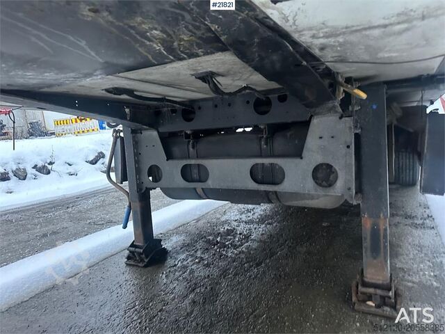 Krone 3 axle thermo trailer w/ carrier aggregate Krone 3 axle thermo trailer w/ carrier aggregate