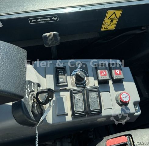 Mini ekskavatör KUBOTA KX 027-4, POWERTILT,  1 Grabenräumer, 1 TL