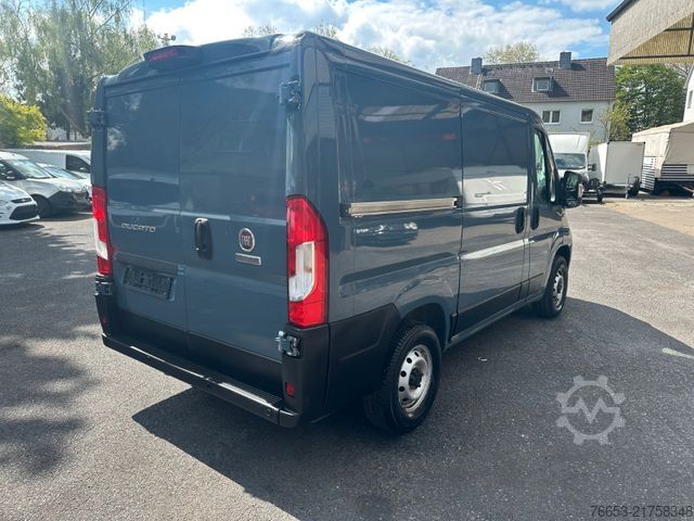 Furgoneta FIAT Ducato 30 Kasten 120 * Klima * Kamera *