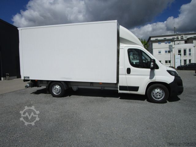 Skåpbil PEUGEOT Boxer 2,2L 165PS *MAXI+LBW+KLIMA+3-Sitze+4,27m*