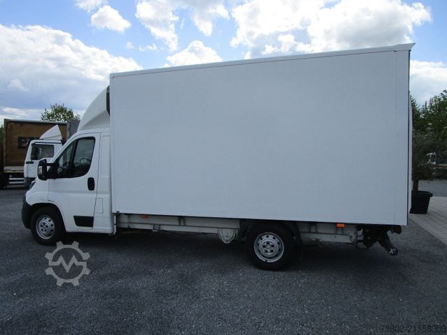 Skåpbil PEUGEOT Boxer 2,2L 165PS *MAXI+LBW+KLIMA+3-Sitze+4,27m*