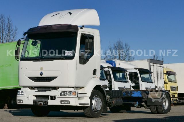 LKW-Fahrgestell RENAULT MIDLUM 220 Fahrgestell alte Tacho