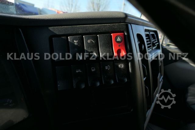 LKW-Fahrgestell RENAULT MIDLUM 220 Fahrgestell alte Tacho