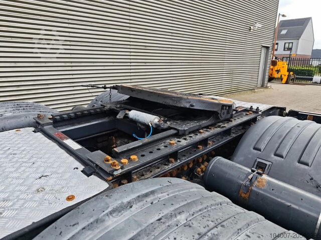 Vrachtwagen met kraan Scania R490 6x2 HMF 4020-K8 Winch