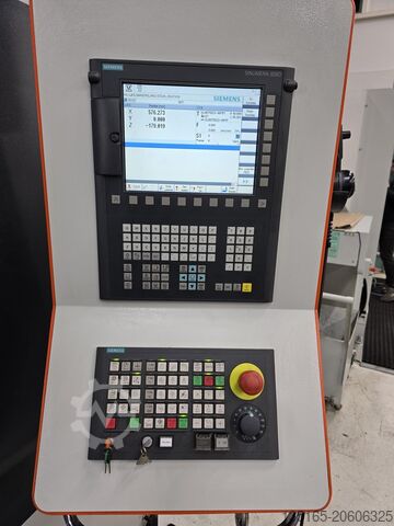 Univerzális megmunkáló központ Takumi VC1052