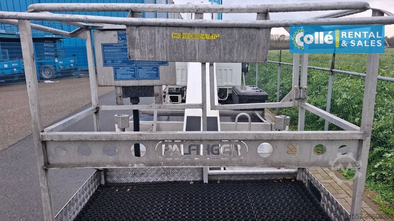 Lastbil med skylift Palfinger P 260 B | 2016 | 230 kg