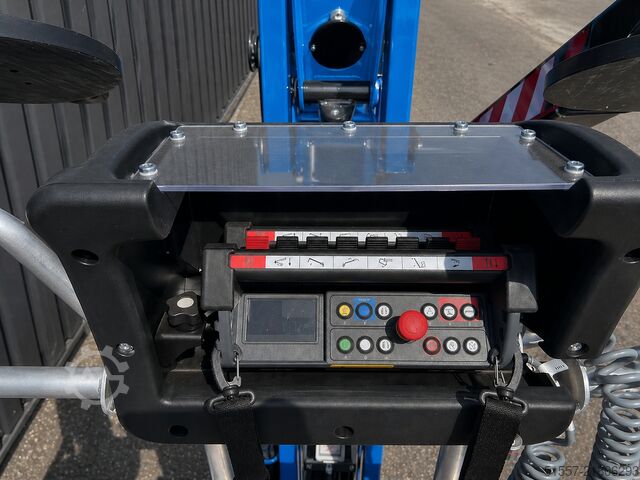 Plataforma de trabajo sobre orugas Hinowa LL 26.14 MK | 2025