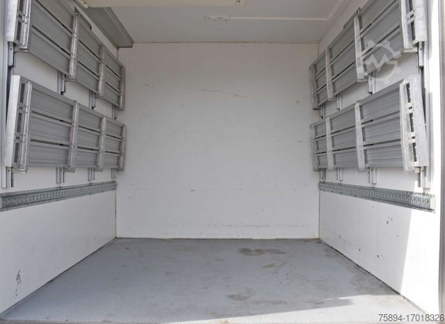 Koelwagen met geïsoleerde laadbak IVECO DAILY 35S13 * Kühlkoffer * TOPZUSTAND