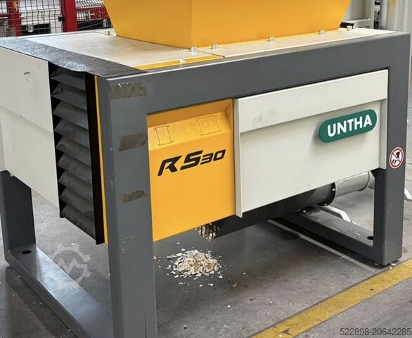 четвороосовни дробилица Untha RS 30