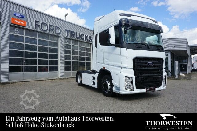 Standard trækkerunit Ford Trucks F-MAX 4x2 NEU Sonderpreis Vorführmaschine
