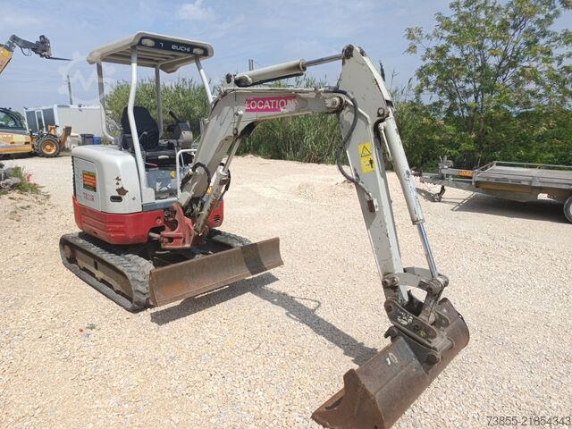 Mini Excavator  < 7t Takeuchi TB23R with 3 excavator buckets