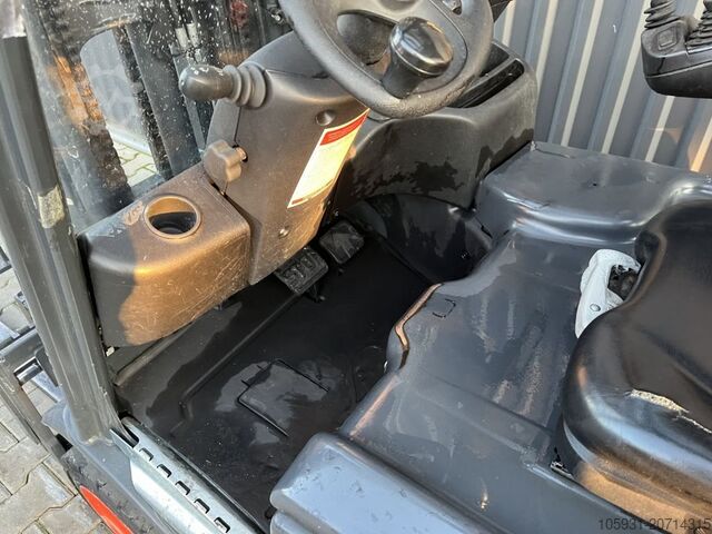 Elektrikli 3 tekerlekli forklift Linde E16-02