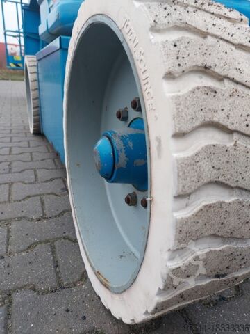 Platforma de lucru articulata telescopica Genie Z-30/20N RJ