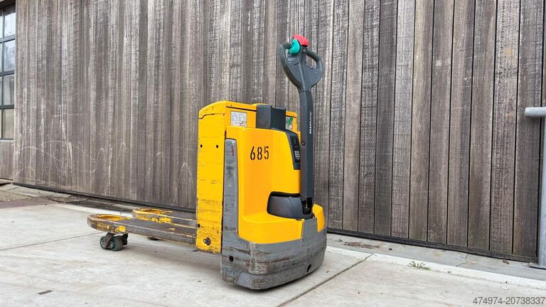 Manual pallet truck pump truck Jungheinrich EJE 116