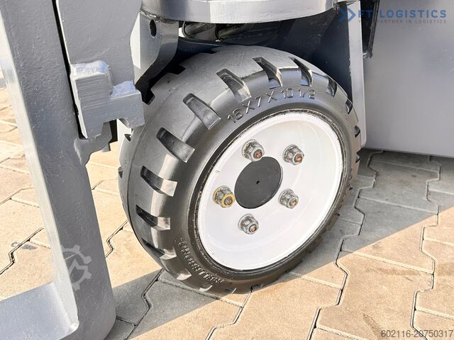 Περονοφόρο ανυψωτικό 4 κατευθύνσεων Combilift C3000CB / GAS / TRIPLEX / 4900MM / 4807H