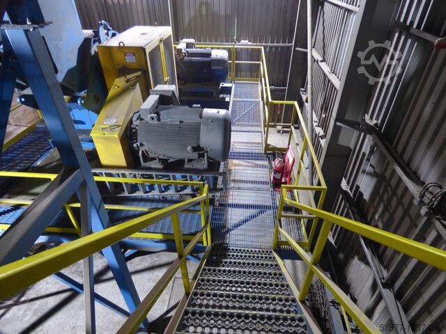 Debarker i Chipper Brunette