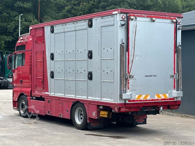 Cattle truck MAN TGX 18.580 4x2 3.Stock FINKL Viehtransporter
