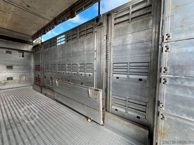Cattle truck MAN TGX 18.580 4x2 3.Stock FINKL Viehtransporter
