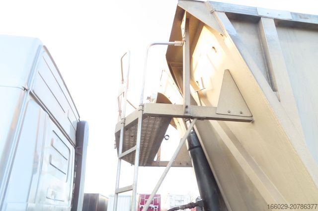 Kippers oplegger BENALU Landliner 50 m³