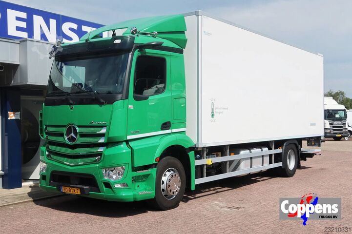  Mercedes-Benz Actros 2136 L Koel/Vries + klep PHARMA Thermoki...