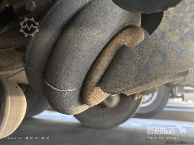 Køletrailer Schmitz Cargobull Semitrailer Reefer Standard divu klāju