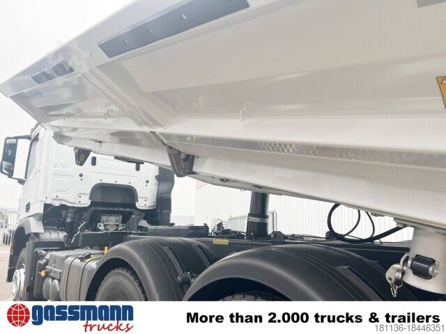 Camión volquete Mercedes-Benz Arocs 2645 K 6x4, MultimediaCockpit, Bordmatik