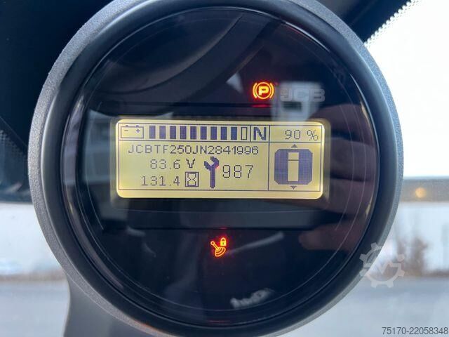 Vysokozdvižný vozík JCB TLT 35-22E Teletruck / nur 131h! / 2022 / SS