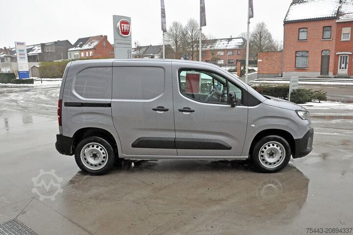 Bestelwagen Fiat Doblò F5331 L1 3,5T – 1.5 BLuehdIi Multijet 100...