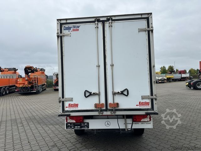 Koelwagen met geïsoleerde laadbak MERCEDES-BENZ Sprinter 317 CDI Thermoking -20 / ATP / Klima /