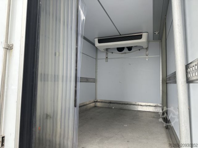 Koelwagen met geïsoleerde laadbak MERCEDES-BENZ Sprinter 317 CDI Thermoking -20 / ATP / Klima /