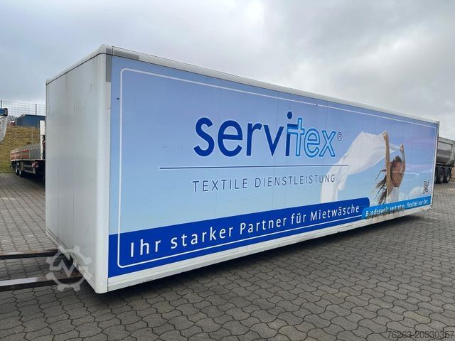 Vrachtwagen met bakwagen IVECO Koffer 8,80 m