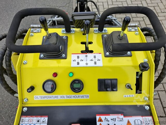 συμπαγής φορτωτής Machpro MPS330 | 2024