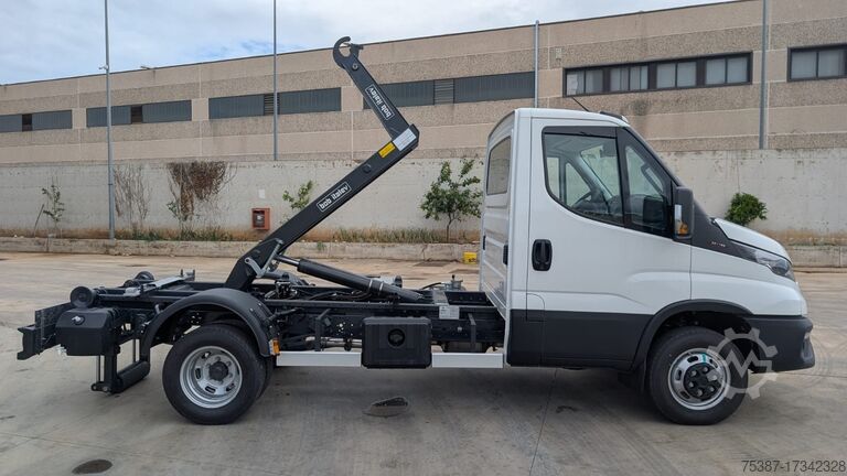 Camions à usage spécial IVECO DAILY 35C16