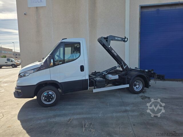 Camions à usage spécial IVECO DAILY 35C16
