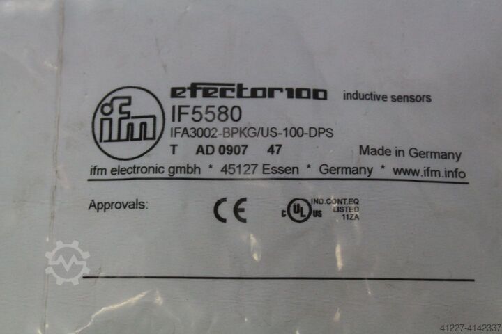 Inductieve sensor IFM** IFA3002-BPKG/US-100-DPS