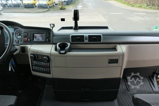 Autocamion cu caroserie interschimbabilă man TGX 26.420 6x2 KLIMA AHK Lenkachse