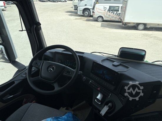 Camion benne MERCEDES-BENZ ACTROS 2551 6X2, PALFINGER-ABROLLKIPPER MIT SCHROTTKRAN,  LENK-LIFTACHSE, EURO 6