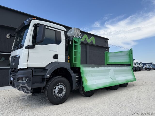 Camion-benne tricar MAN TGS 41.520 40Ton 8x4 Euro6 KIPPER 18cbm