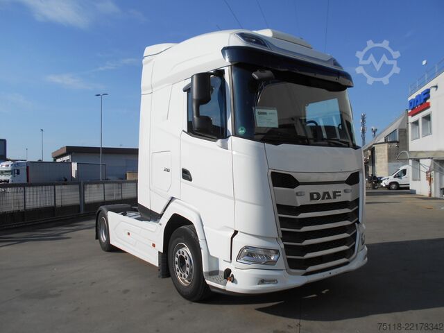 Tracteur routier standard DAF XG 480