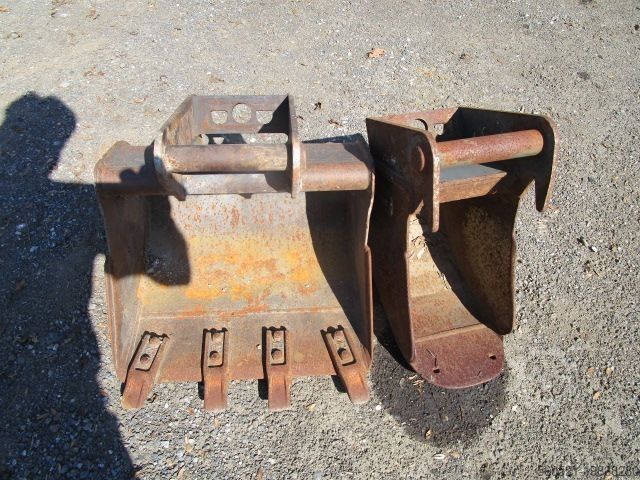 Minibagger Takeuchi TB 210R - mechan. Schnellwechsler +3 Löffel