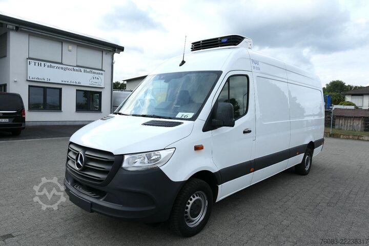 Refrigerator body van MERCEDES-BENZ Sprinter 317CDI Maxi Tiefkühlkasten Klima Navi