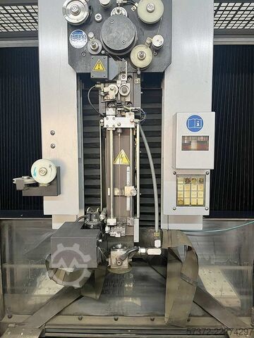 Máquina de erosão por fio CNC Sodick AQ750L