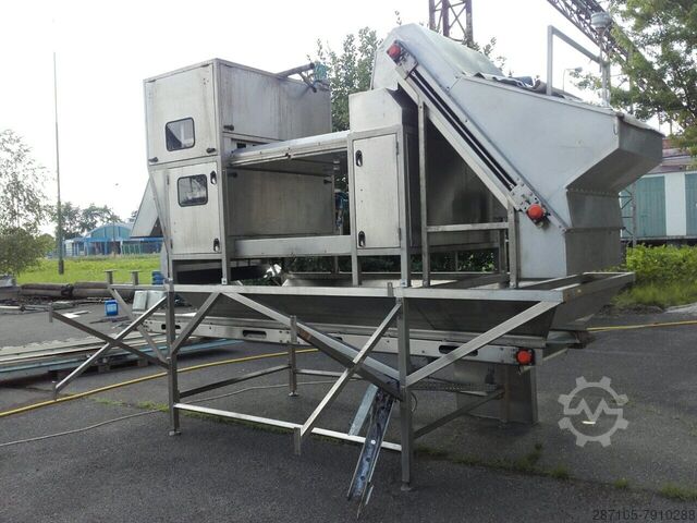 Drying plant for fruits an vegetables Binder Germany