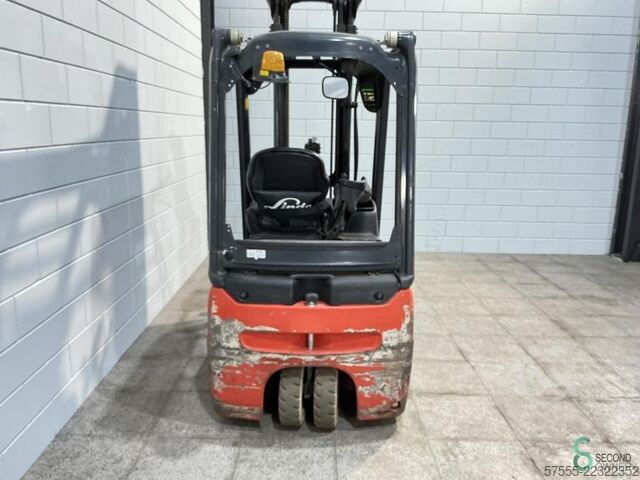 Empilhador Linde E16-02