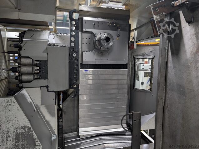 Centru de prelucrare orizontal cu 4 axe HAAS EC 1600