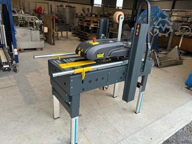 Siat Halbautomatische Kartonverschließmaschine Siat SR20