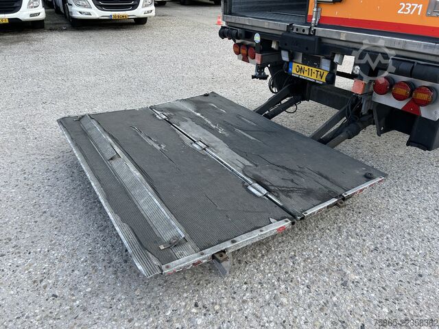 Kølet/frosset transport Krone / SOR Iberica -S3E / Carrier Vector 1550 / Kuhl...