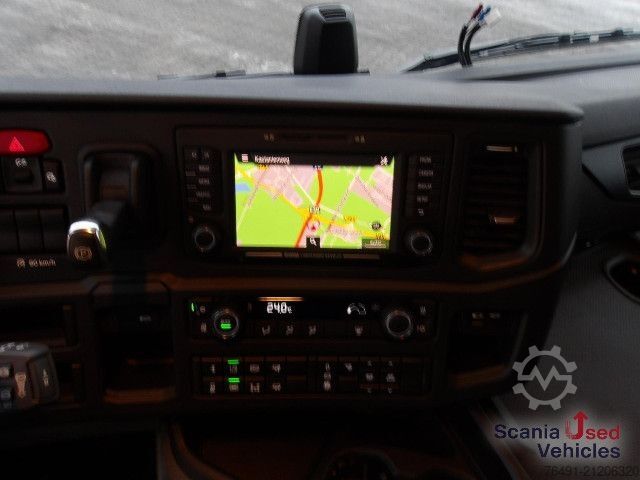 Standard tractor unit Scania R 460 A4x2NA