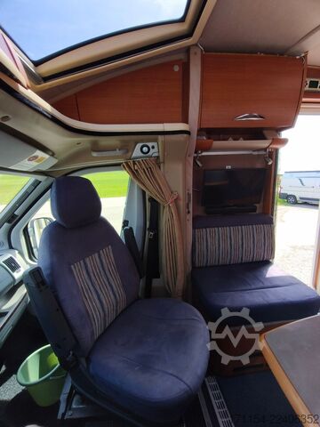 Camper semintegrato EURAMOBIL Contura 670 SB