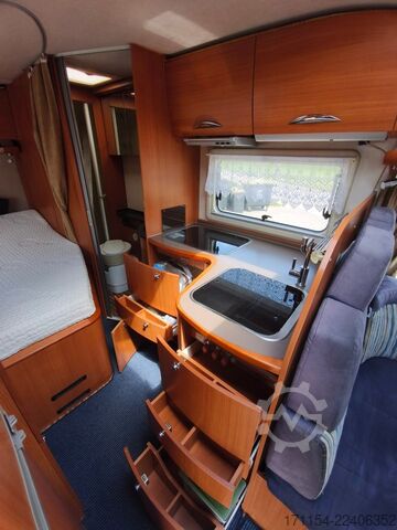 Camper semintegrato EURAMOBIL Contura 670 SB